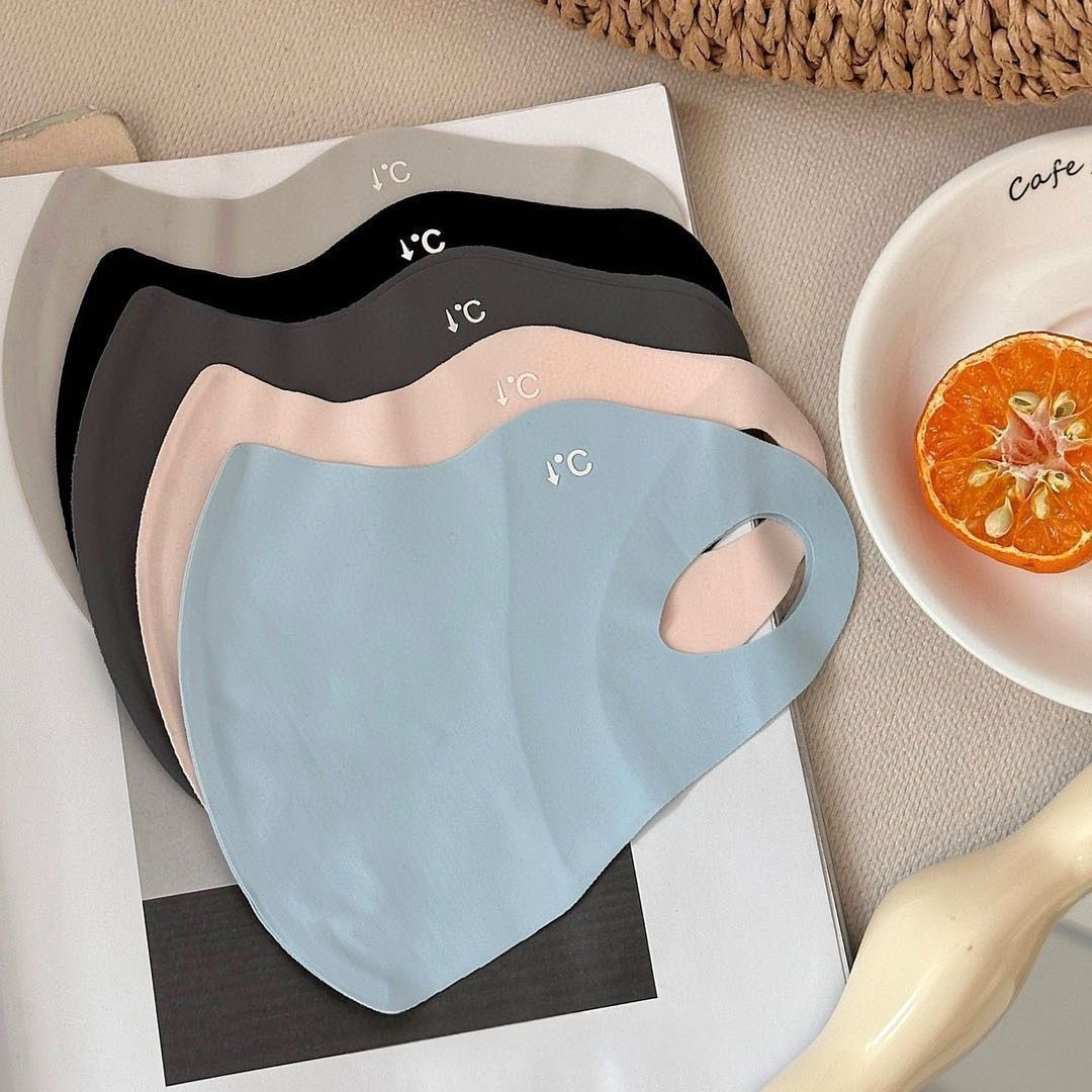 春夏新款无痕冰感防晒口罩冰丝护眼角口罩面罩立体款女高颜值户外