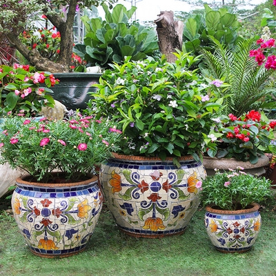 q玫瑰小镇玛卓利卡高端庭院花盆 绿植园艺花园盆栽大落地有孔花器