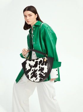 FAROE FOREST原创设计单肩斜跨大容量奶牛纹包包