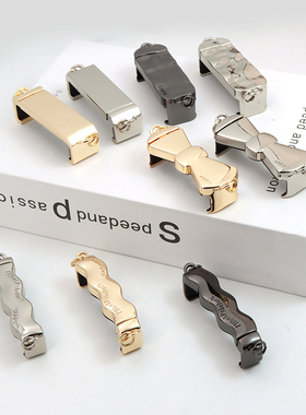 ins风手机斜挎链波浪背夹手机挂绳挂链金属手机夹皮绳手机通用款