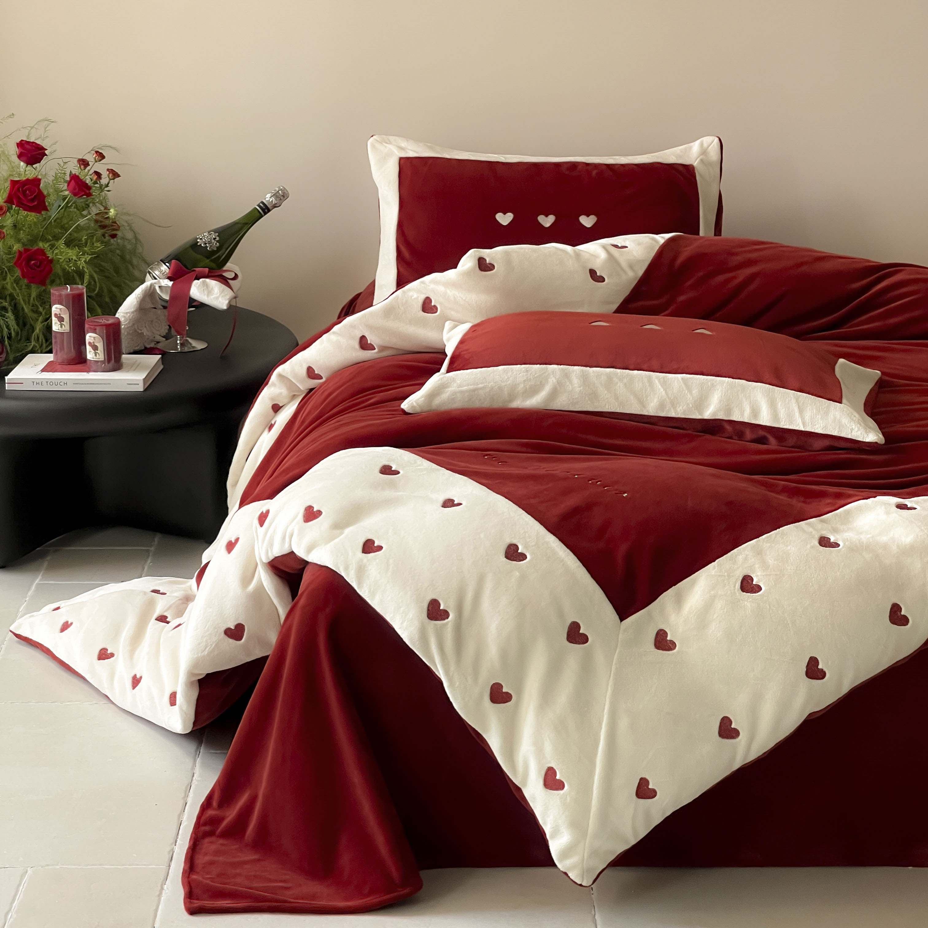 结婚喜庆红色秋冬加厚保暖牛奶绒四件套珊瑚绒婚庆陪嫁被套床笠款