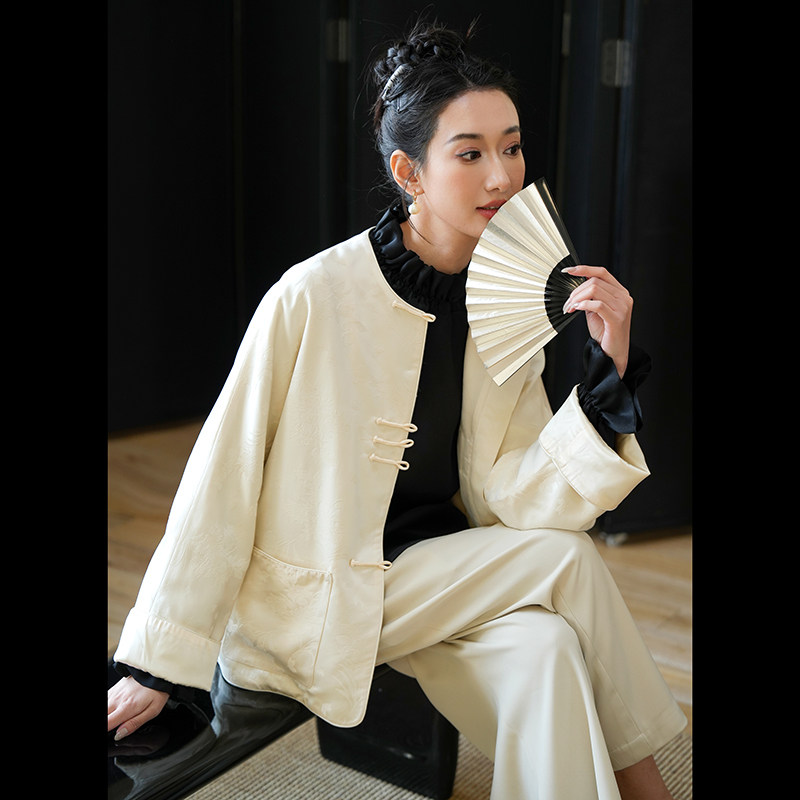 桃知窈窈2024春季新设计感/山谷百合 新中式国风盘扣白色外套,女装/女士精品,上衣,淘宝优惠券,粉丝福利购,淘宝优惠卷