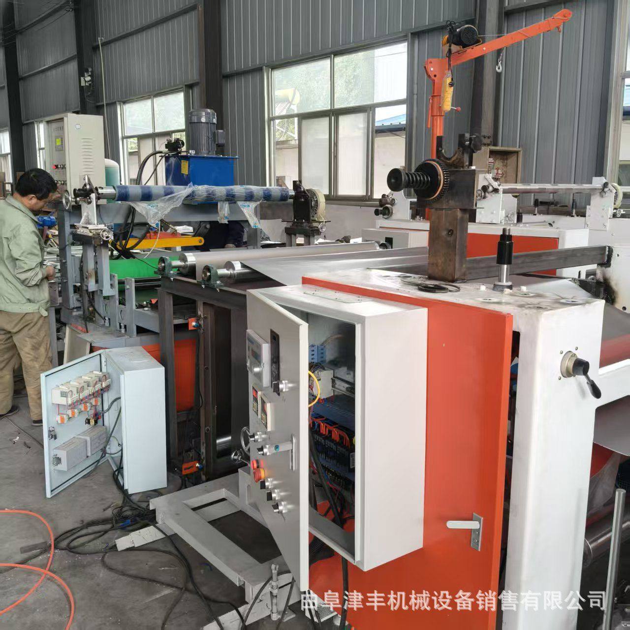 木饰面热熔胶膜平贴机 PVC膜墙板贴面机 硅酸钙板uv渗透滚涂线,五金/工具,封边机,淘宝优惠券,粉丝福利购,淘宝优惠卷