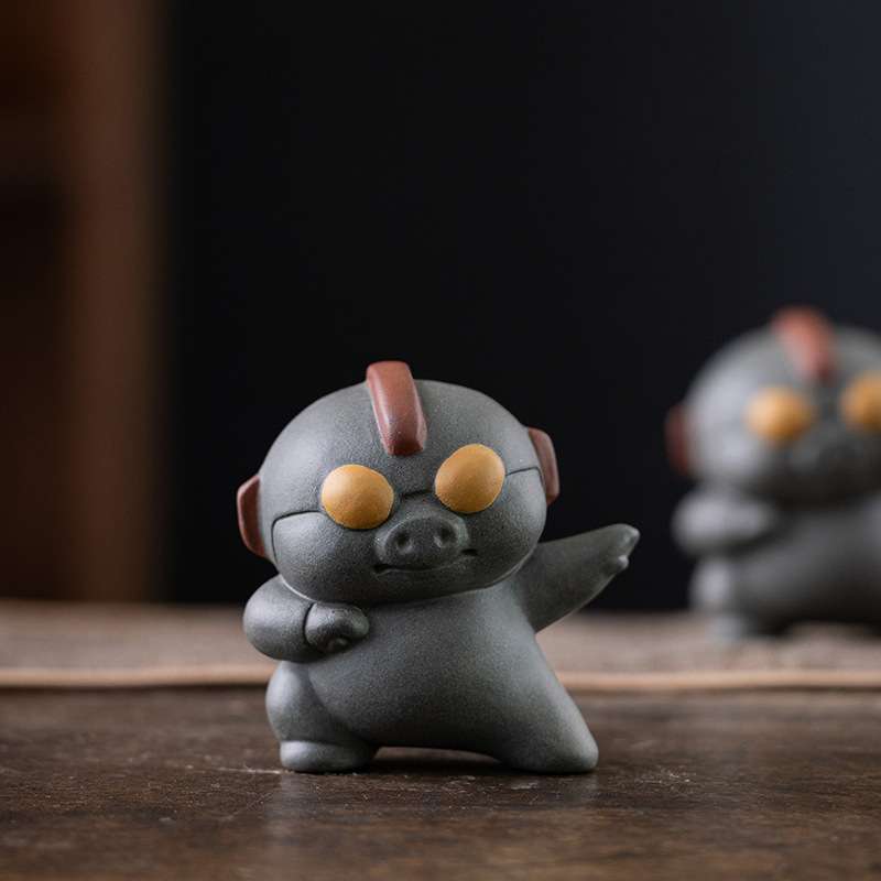 宜兴原矿紫砂奥特小猪茶宠摆件精品可养茶玩家居可爱装饰手工艺品