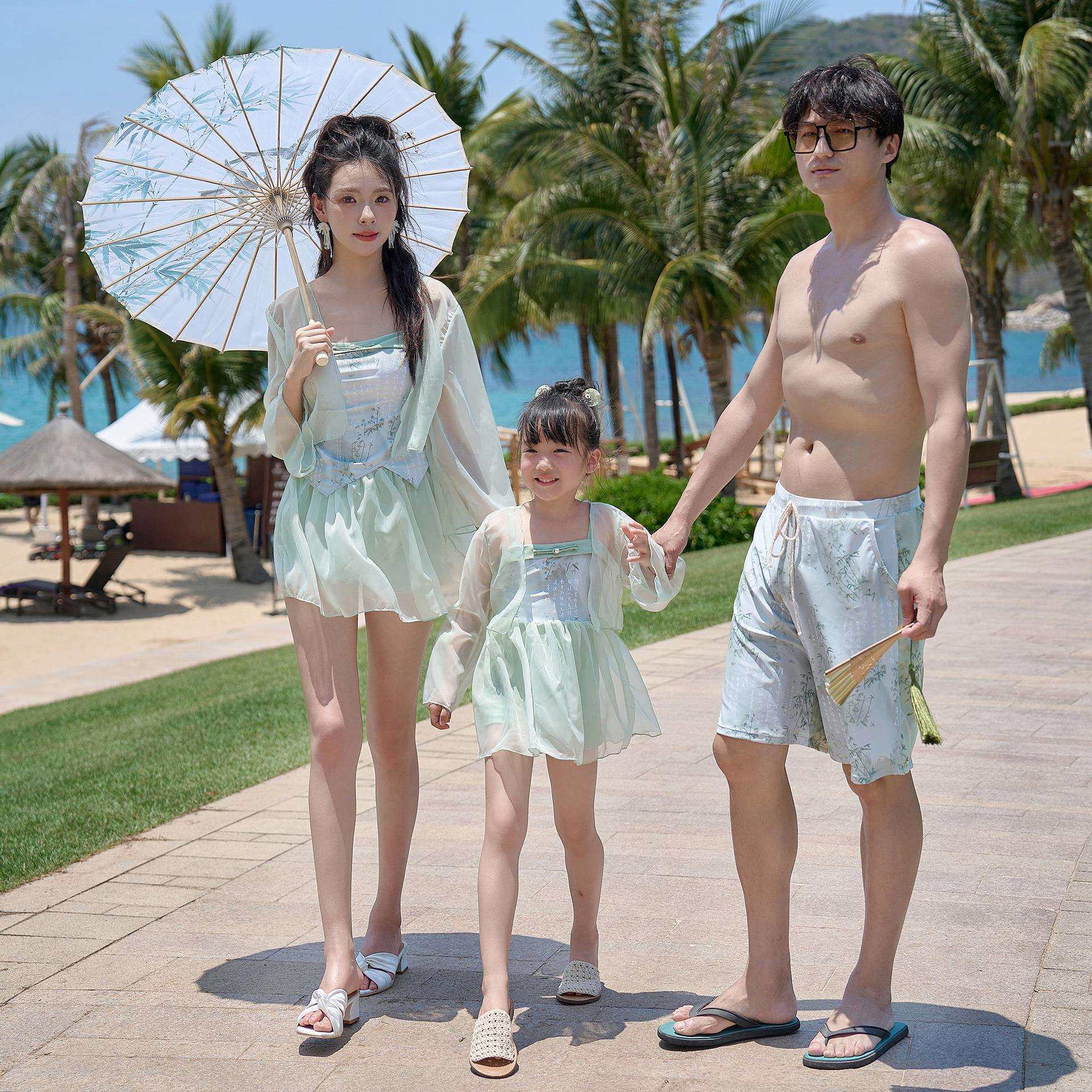 亲子泳衣中国风一家三口亲子套装情侣泳衣防晒罩衫裙式母女泳衣