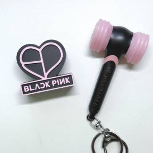 迷你BLACKPINK 2025年小粉锤 二代 底座 小手灯 应援棒 bp 钥匙扣