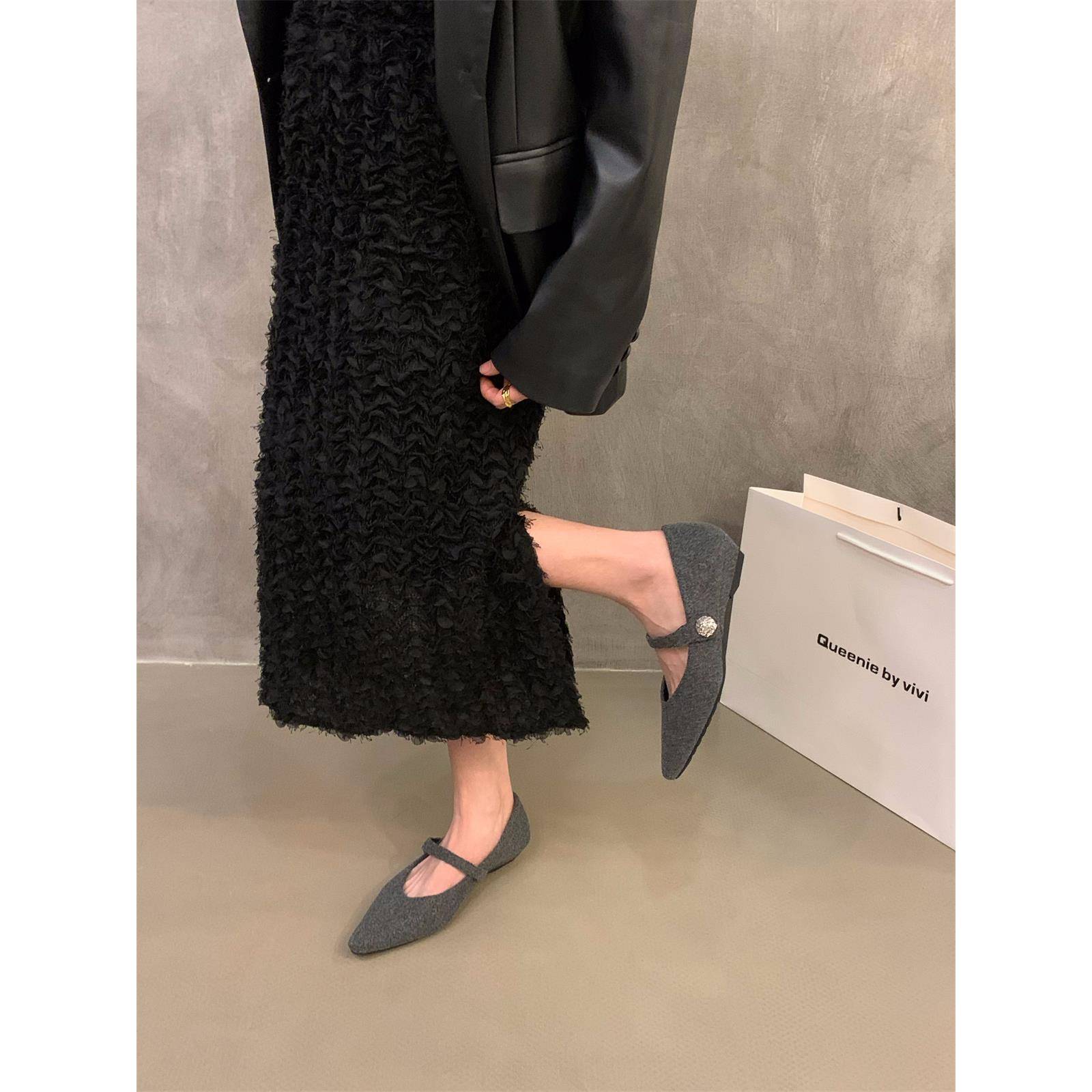 法式低跟坡跟尖头单鞋女鞋子2025秋冬季加绒百搭晚晚玛丽珍毛毛鞋