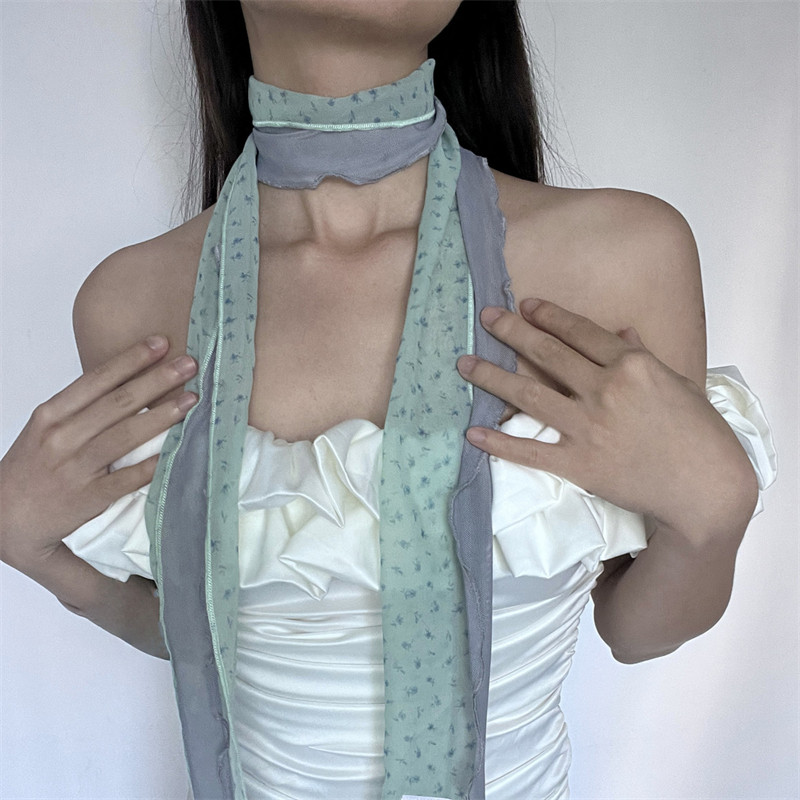 韩系薄荷绿色碎花丝巾春夏高级氛围感薄款围巾气质细长条脖子配饰