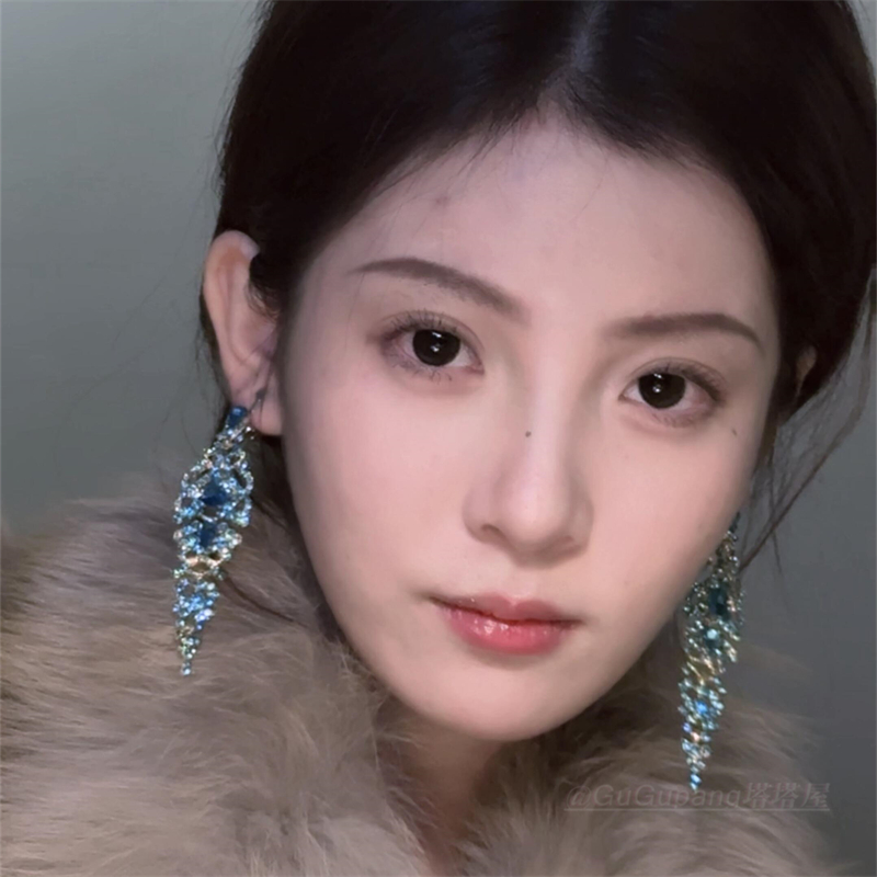 复古宫廷风绿色镶钻流苏耳环