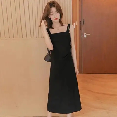 小谷粒吊带连衣裙女2024春夏款高级感小黑裙遮肉显瘦小个子长裙子