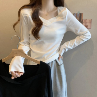 2023新款 秋冬T恤女遮肚显瘦上衣设计感小众纯色方领不规 女装 长袖
