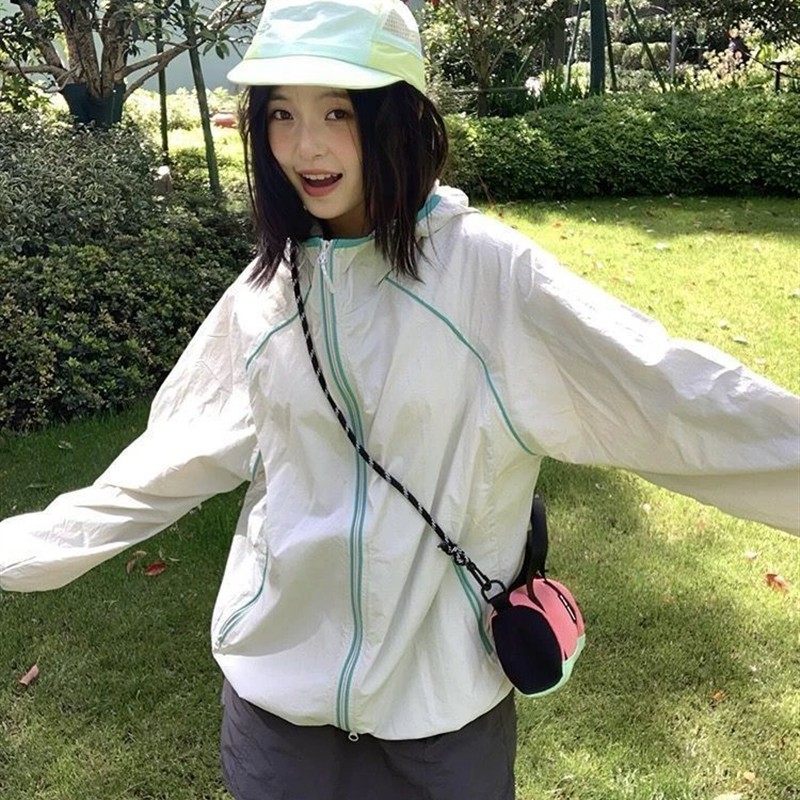 户外连帽轻薄防晒外套女夏季新款防紫外线宽松山系防晒衣多巴胺潮
