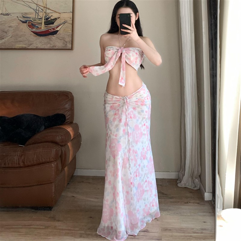 超绝度假碎花裙/挂脖连衣裙套装连衣裙