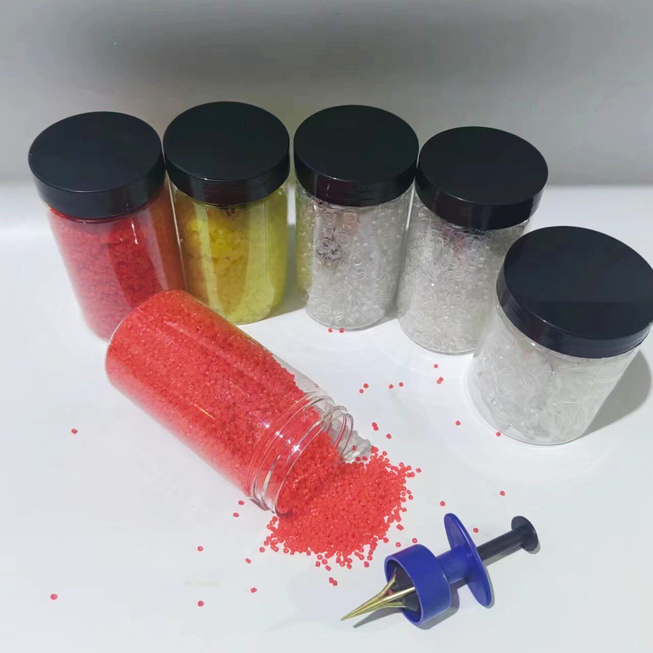 新款 桶装红虫夹 上饵器红虫皮筋 颗粒大物皮筋渔具用品