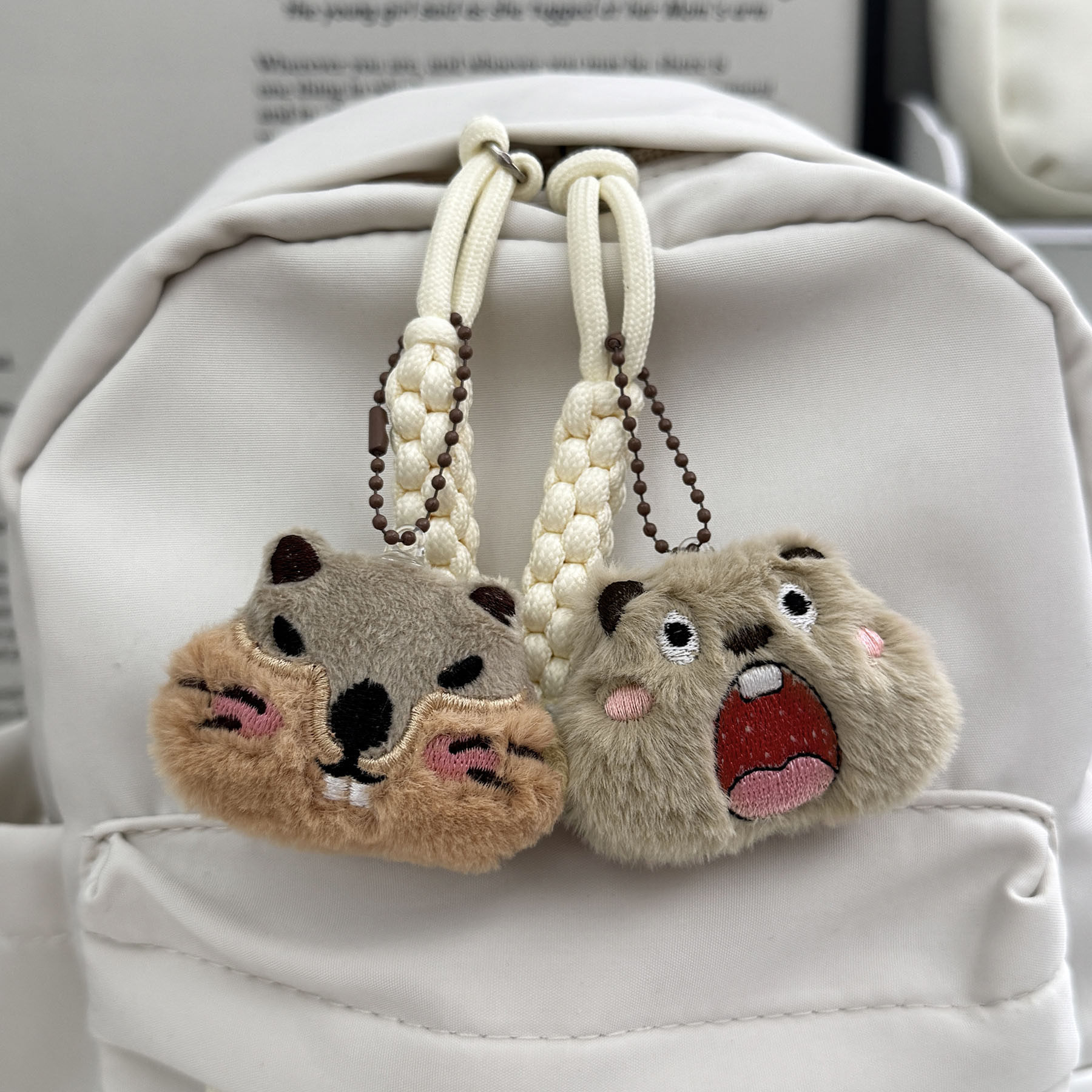 校园礼品可爱土拨鼠毛绒挂件小红书同款包包装饰挂件卡通少女心公