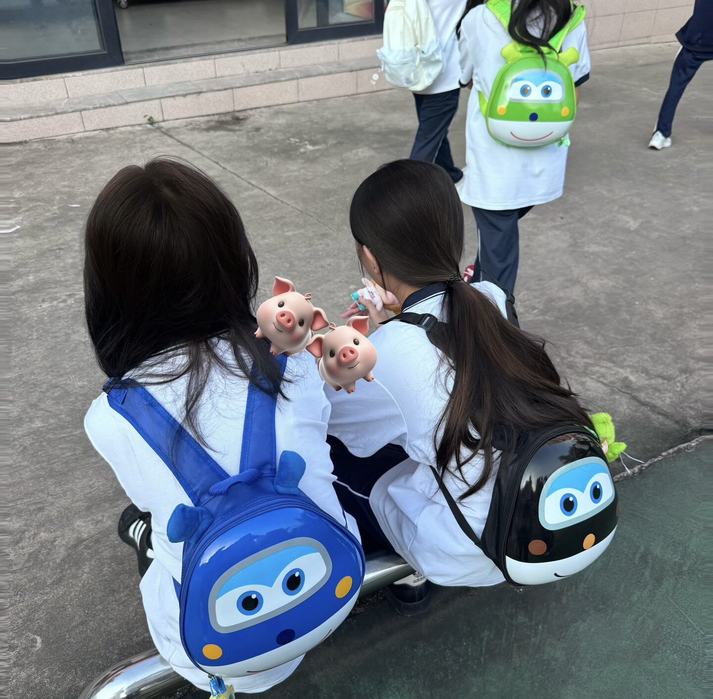 超级飞侠书包幼儿园儿童卡通背包小女童男孩宝宝1-5岁蛋壳双肩书