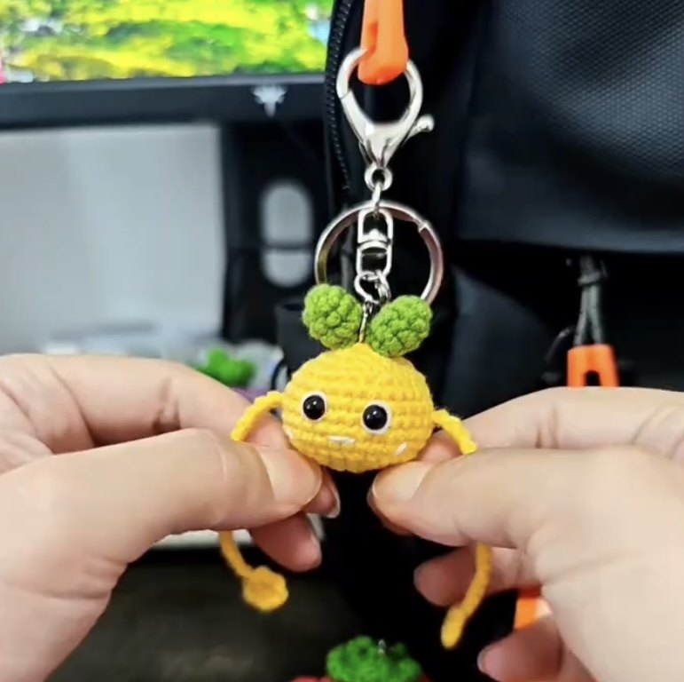 diy手工编织小番茄挂件钩针编织材料包钥匙扣解压礼物手脚可拉动,服饰配件/皮带/帽子/围巾,DIY编织材料包,淘宝优惠券,粉丝福利购,淘宝优惠卷