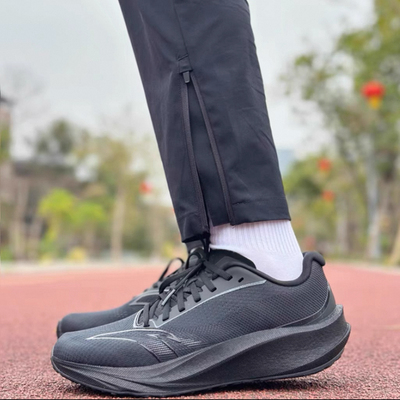 安踏柏油路霸3V丨Vibram专业竞训跑步鞋男氮科技透气缓震运动鞋子