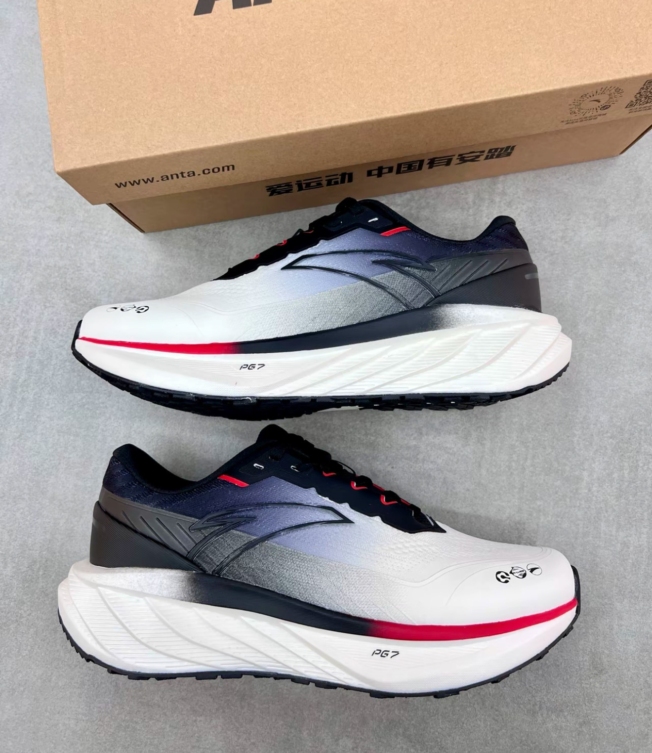 安踏安踏旅行丨PG7科技缓震慢跑鞋男夏季舒适减震运动鞋112445504