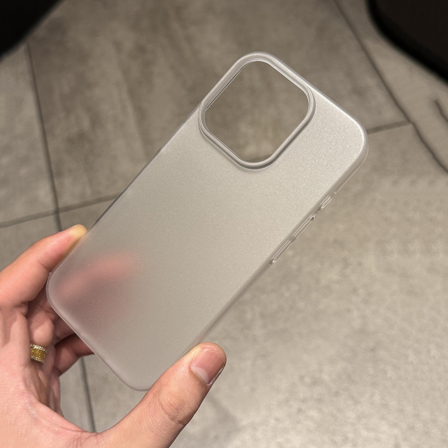 高级奢华冰雾磨砂透白硬适用苹果16promax手机壳14小米15不包镜头大孔13Pro硬边超薄华为mate70裸机感P80黑60