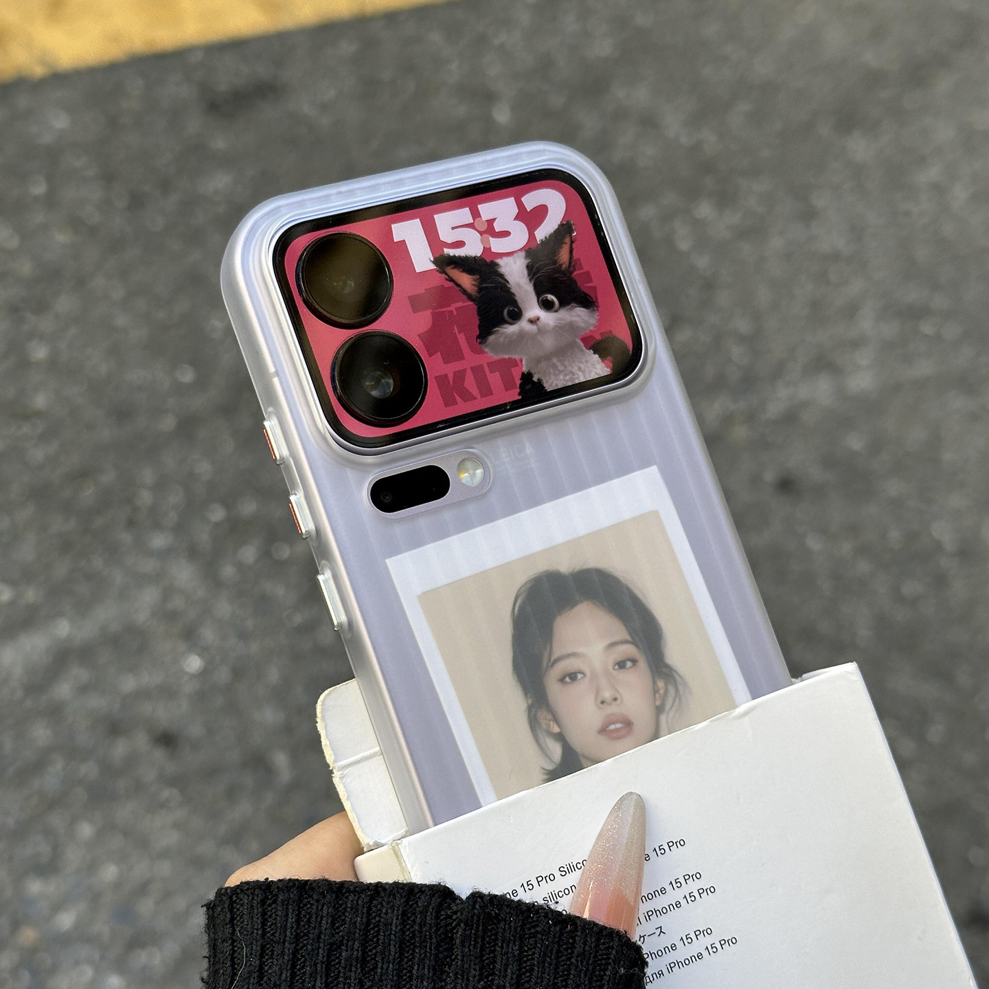 冰雾白瓦楞光栅行李箱条纹耐脏