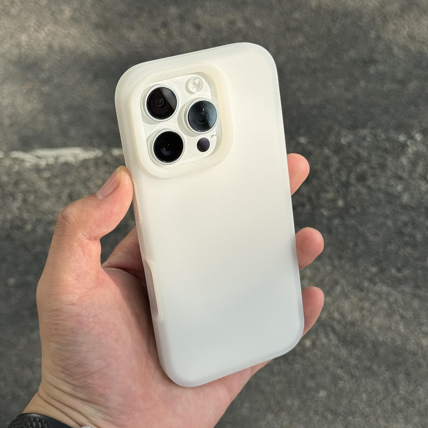 真不会黄软糯冰透果冻液态硅胶适用苹果16proMax手机壳超薄iPhone15/14耐脏13奶白色橡皮擦手感高级感极简ins