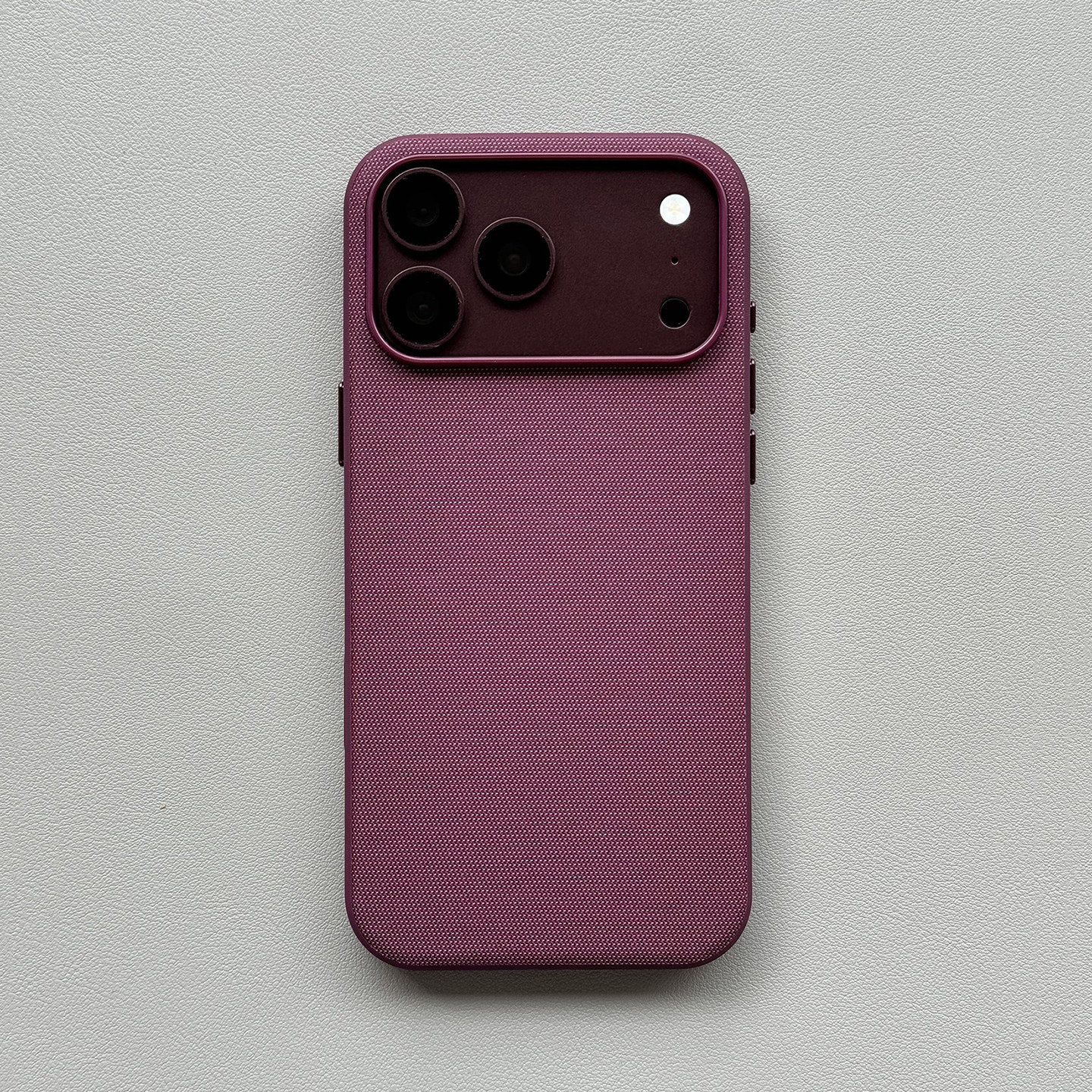 官网同款勃艮第酒红科技织物布料纹磁吸18promax苹果Air手机壳适用iPhone17防滑16/15plus奢华143高级12金属