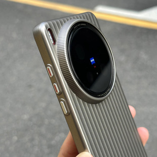 钛金属质感漆瓦楞光栅条纹适用华为mate70/60pro手机壳nova14硬Pura80大孔荣耀400磨砂300超薄12散热pc耐脏50