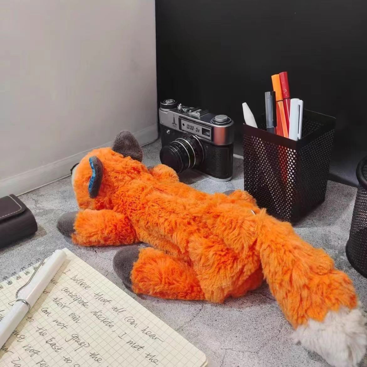 小红书同款毛绒公仔狐狸笔袋