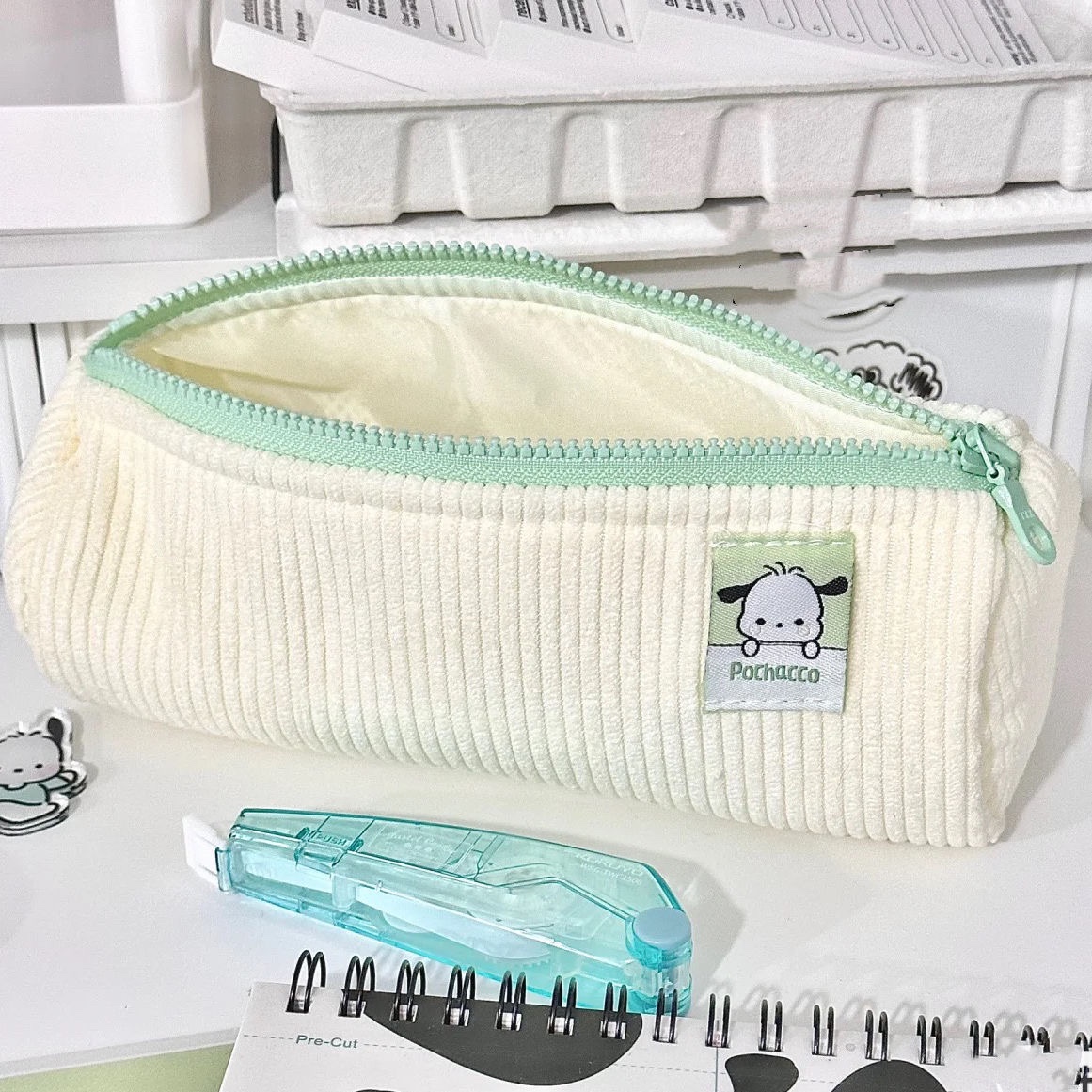 楷庭纯色灯芯绒帕恰狗笔袋