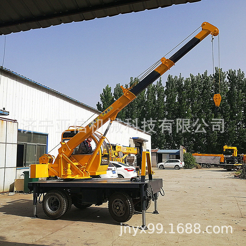 6吨8吨自制四轮小吊车 10吨12吨楼房建筑用四不像吊车