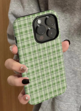 适用苹果16promax手机壳iPhone15pro新款iP14女12/13简约16e个性8高级xsmax防摔11保护套7绿色格纹plus菲林xr