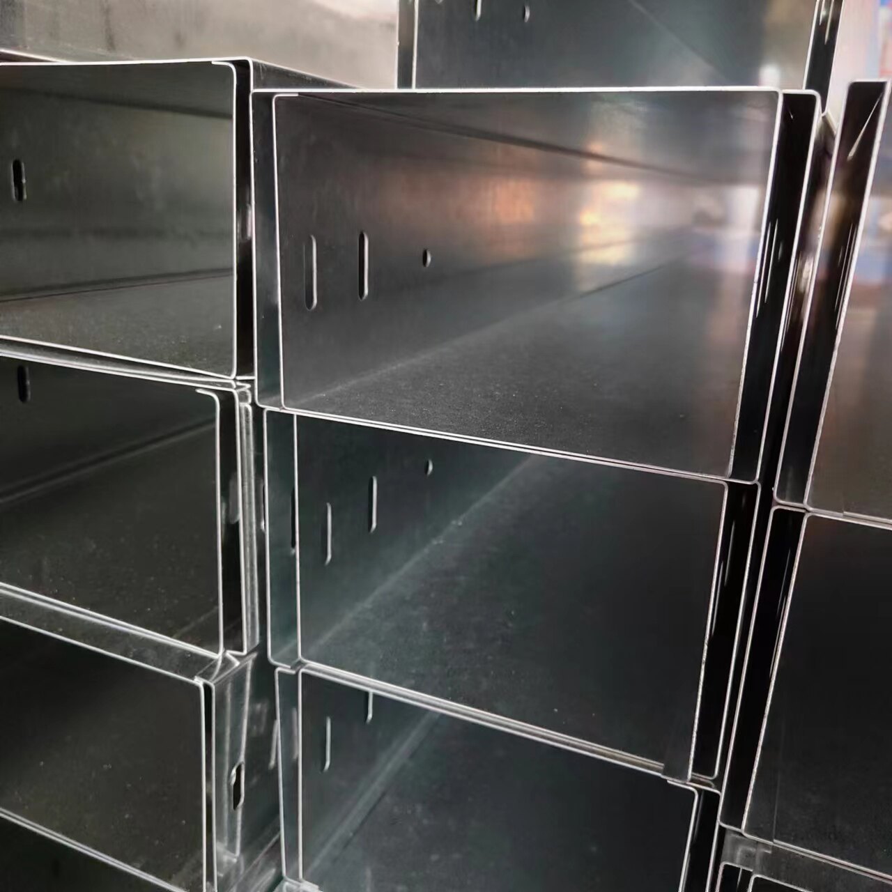镀锌铁线槽现货不锈钢