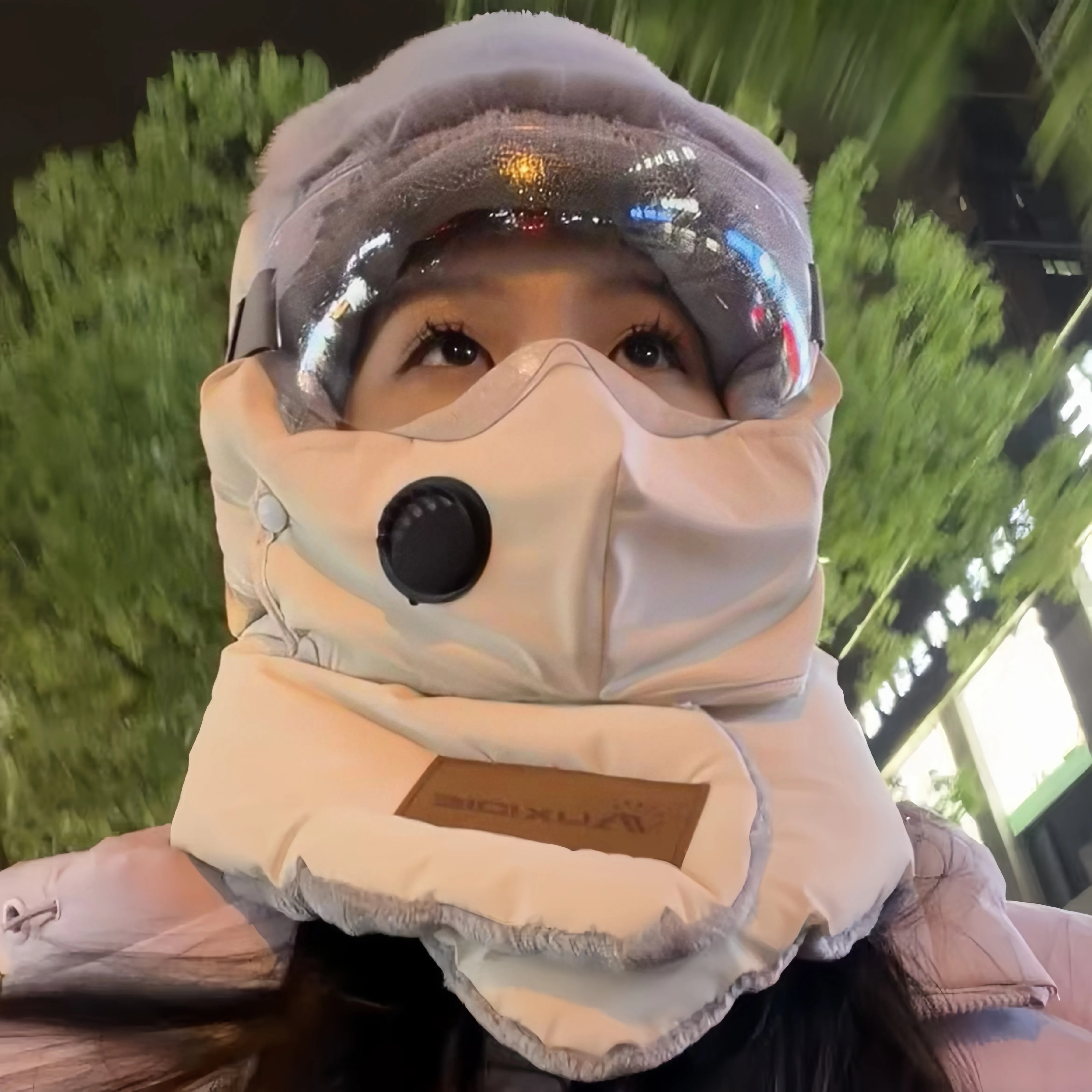 冬季女骑行加绒挡风雷锋帽