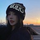 黑色冷帽针织帽子女2025新款 英文保暖护耳帽秋冬显脸小毛线帽 美式