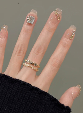 爆闪拼接贴钻纯手工穿戴甲短款清透裸色冰透裸甲高级显白美甲成品