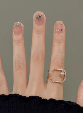 简约法式蓝色碎钻手工穿戴甲高级冰透裸甲高级显白短款可拆卸美甲