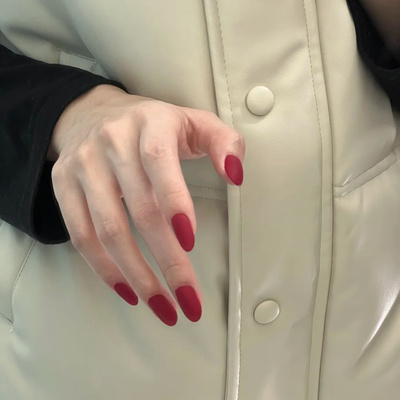 短款显白新年红色穿戴甲磨砂纯色