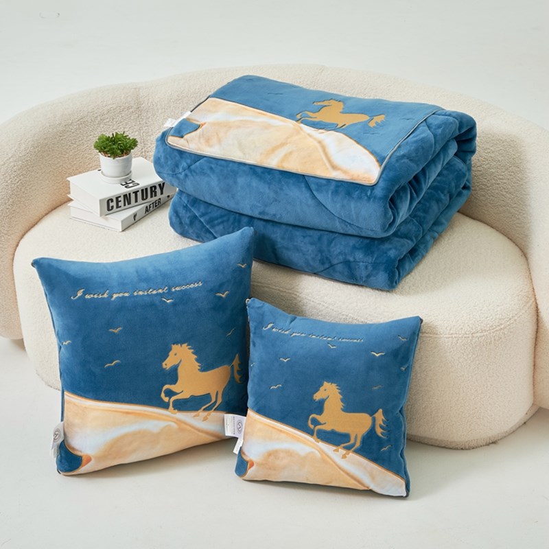 特厚A类牛奶绒多功能抱枕被子二合一折叠办公室宿舍沙发午睡车载