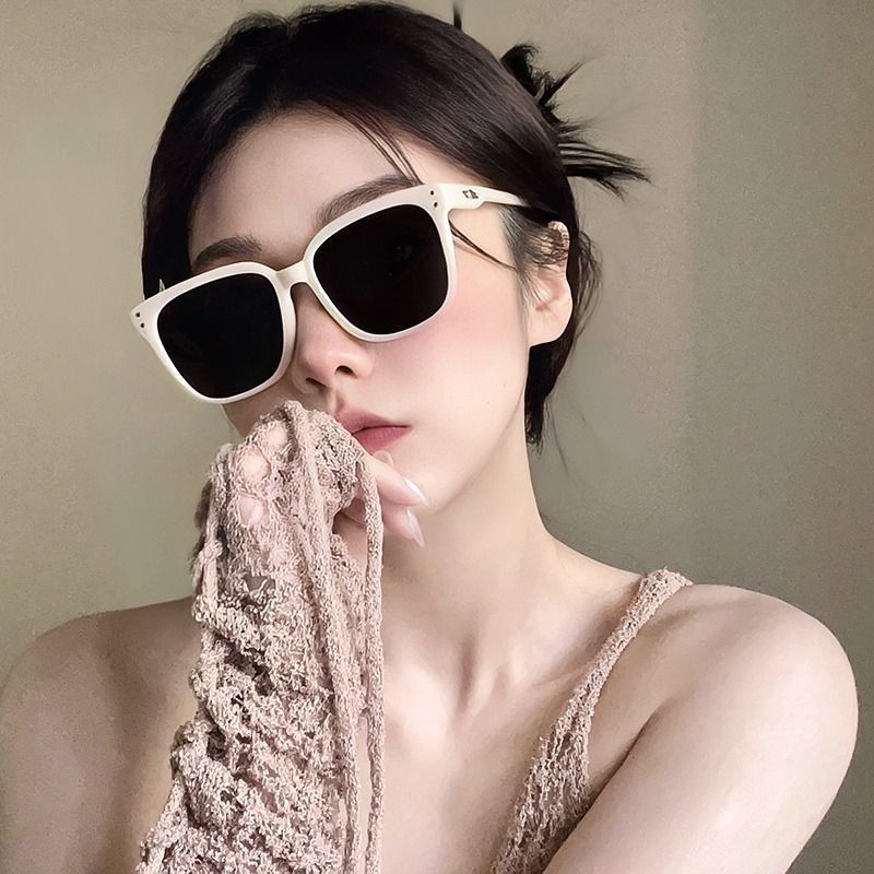 白色墨镜女防晒网红眼镜偏光防紫外线近视太阳镜大框方圆脸显瘦