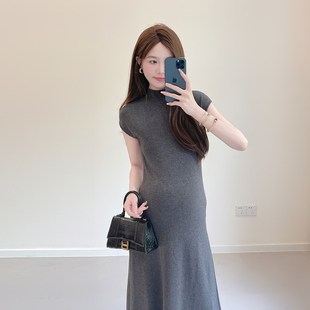 孕妇装长款连衣裙秋季新款短袖针织裙I半高领修身气质显瘦毛衣裙