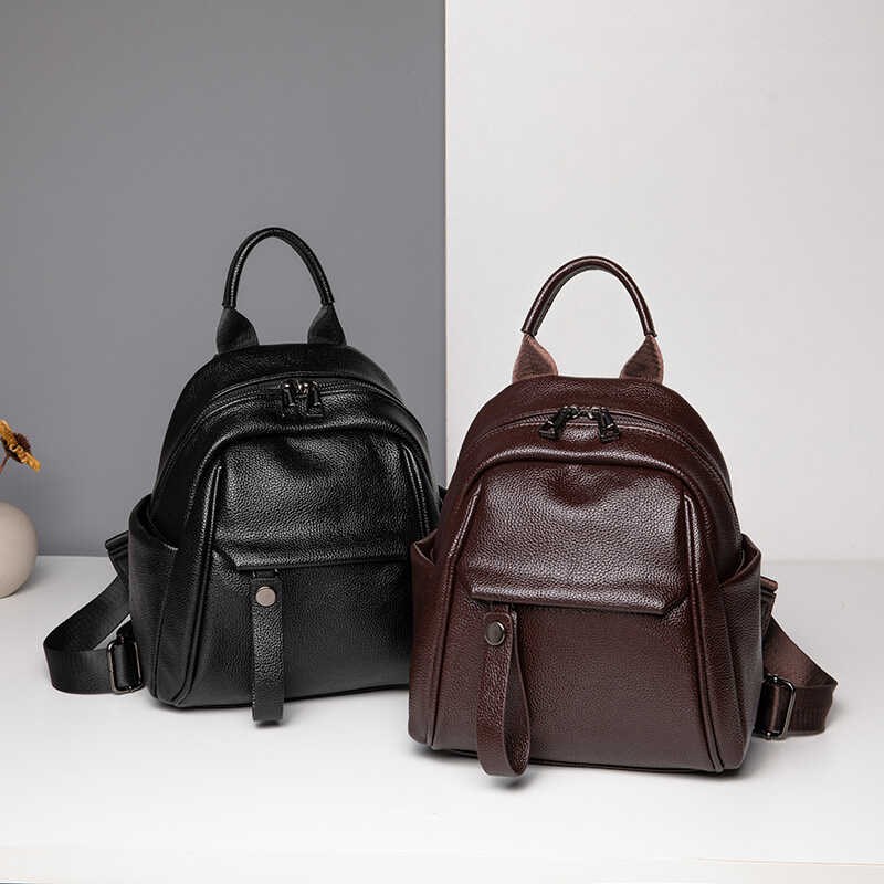 真皮双肩包女2024新款时尚百搭头层牛皮大容量旅游背包休闲小背包