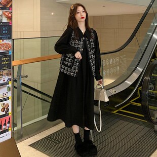 胖MM长袖300斤秋季r套装韩版马甲小个子宽松遮肉连衣裙大码两件套