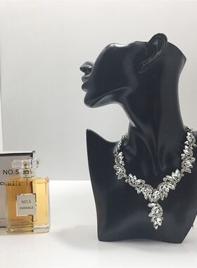 高档样板房女士衣柜衣帽间定制衣柜衣服鞋子软装饰品陈列道具摆件