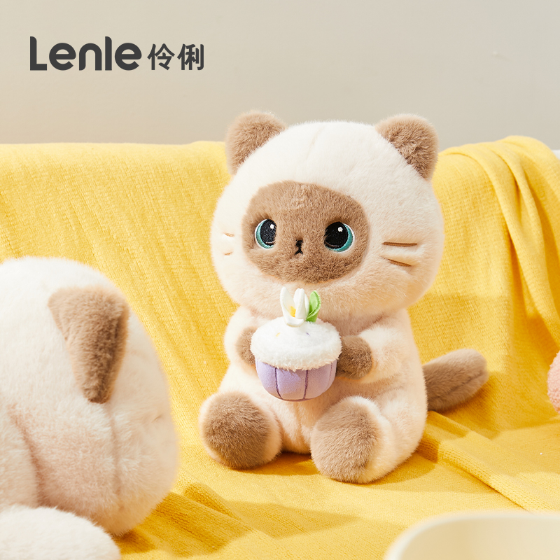 伶俐暹罗猫毛绒玩偶抱枕