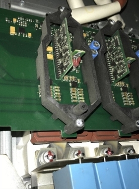 【议价】VACON 伟肯变频器 正品 PC00825B PC00825A 实拍询价