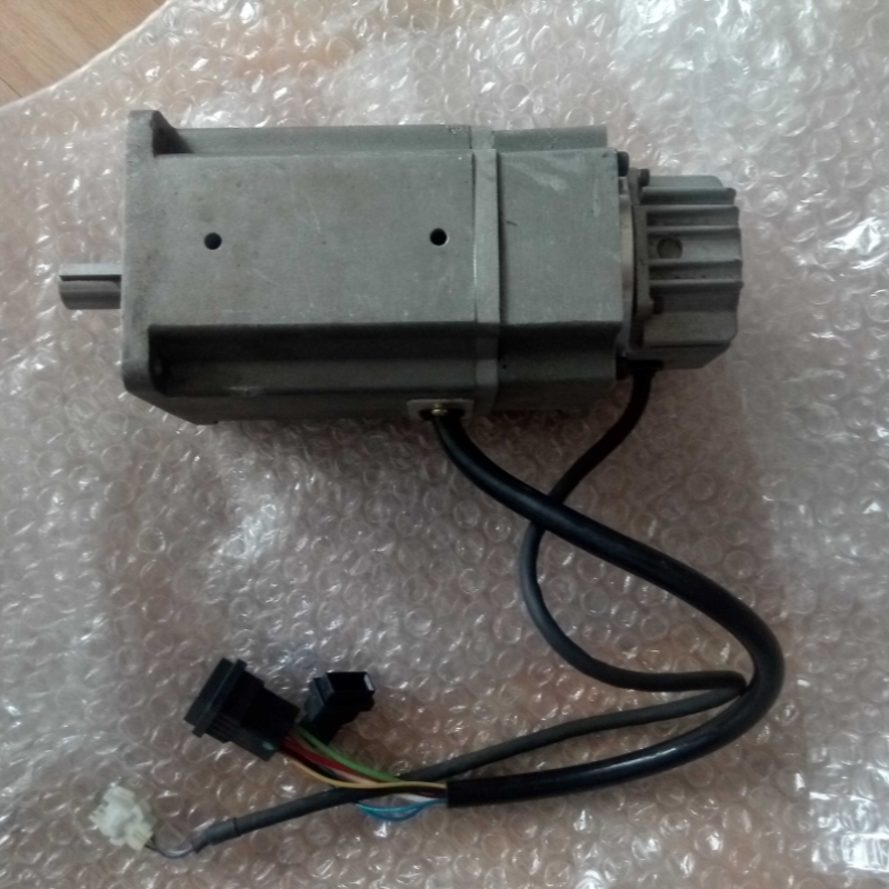 【议价】kawasaki川崎8cc751g-3drae电机。750W实拍。包好实