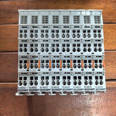 EL4032现货促销原装正品拆机二手BECKHOFF倍福模块成色漂亮实物