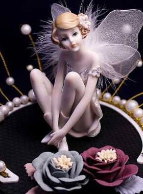 极速欧式新款车内迷你中控台可爱摆件吊脚娃娃天使花X仙子女神车