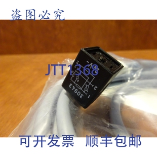原装供应阀门插座 30943 电磁阀电缆插头 KME-1-24-2,5-LED-2,5M